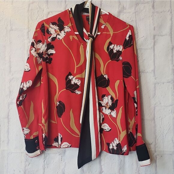 Liz Claiborne Tops - LIZ CLAIBORNE Career Petite Floral Scarf Blouse